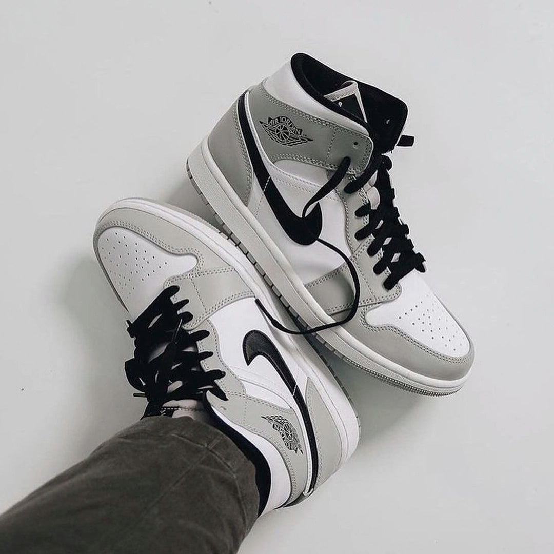 Air Jordan 1 Mid Light Smoke Grey, Light Smoke Grey/Black-White (554724-092 / 554725-092)