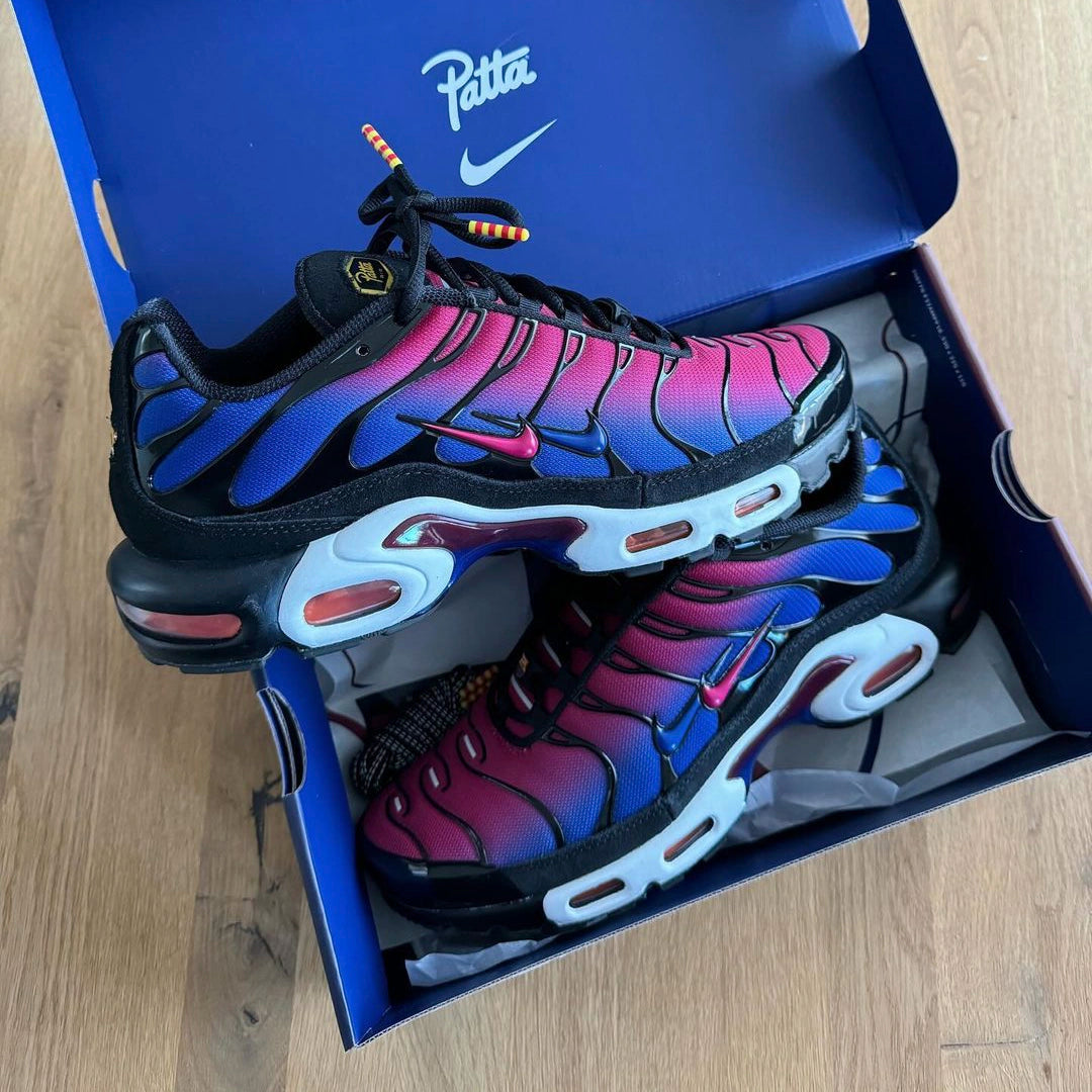 Nike Air Max Plus Patta FC Barcelona Culers del Món, Rush Fuchsia/Deep Royal Blue-Black-White (FN8260-001)